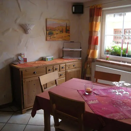 Weingut Und Gaestehaus Henrici