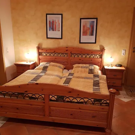 Weingut Und Gaestehaus Henrici 3* Friesenheim is an Ortsgemeinde