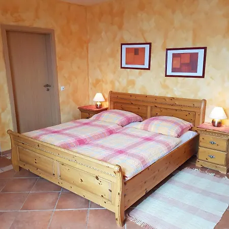 Weingut Und Gaestehaus Henrici 3*