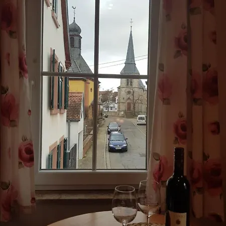 Weingut Und Gaestehaus Henrici