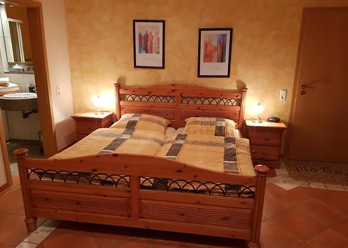 Weingut Und Gaestehaus Henrici 3* Friesenheim is an Ortsgemeinde