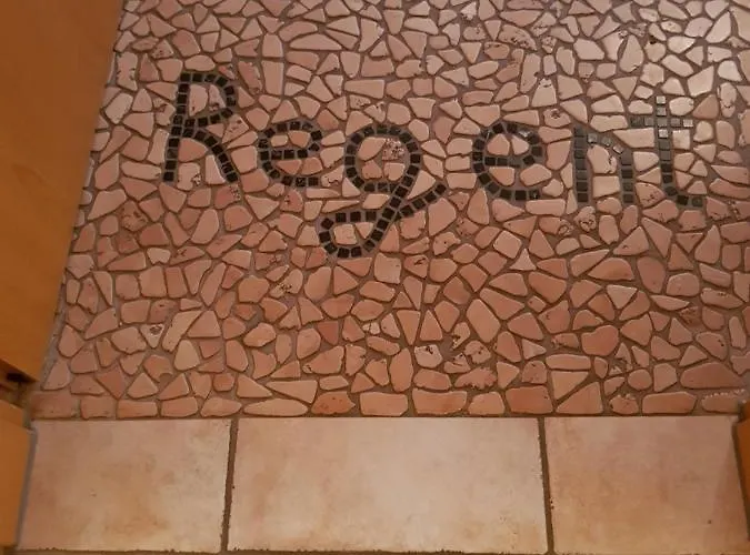 Nocleg ze śniadaniem Weingut Und Gaestehaus Henrici 3*