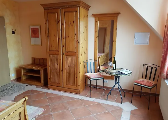 Weingut Und Gaestehaus Henrici Nocleg ze śniadaniem