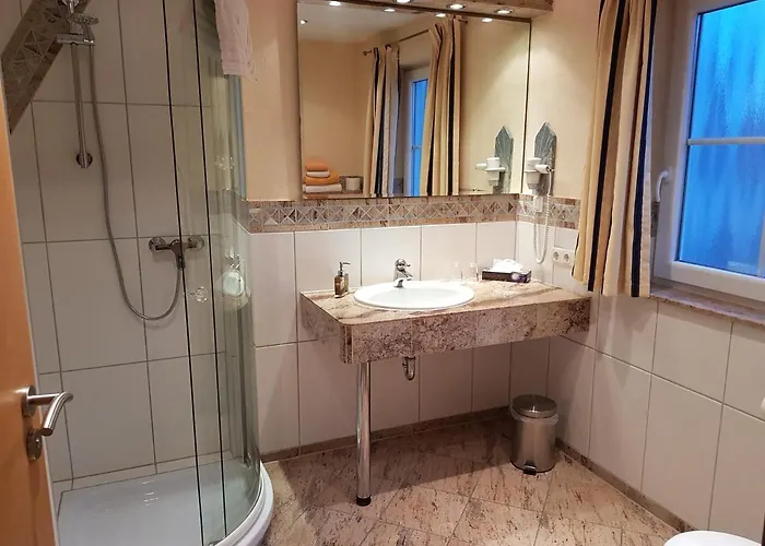 Nocleg ze śniadaniem Weingut Und Gaestehaus Henrici 3*