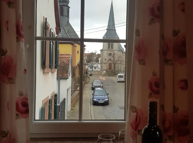 Weingut Und Gaestehaus Henrici